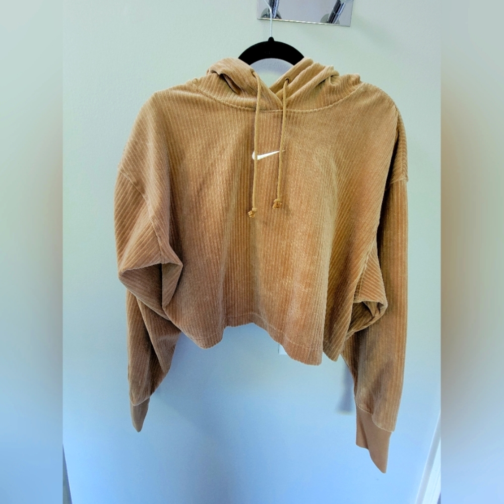 NWT Nike cropped ribbed valor hoodie - size S
